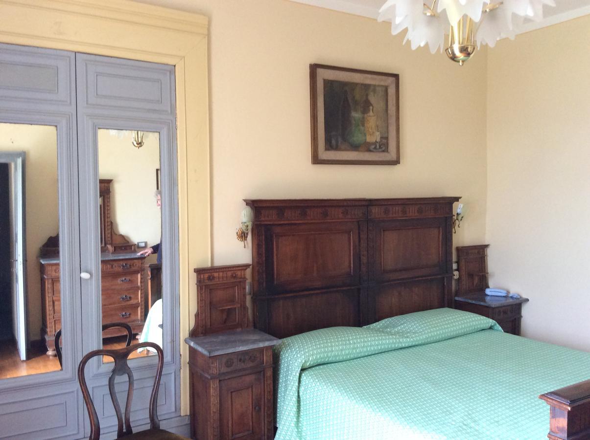 Hotel Villa Della Quercia Verbania Eksteriør billede